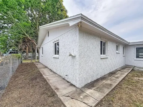 4925 Beacon Hill Drive New Port Richey FL 34652