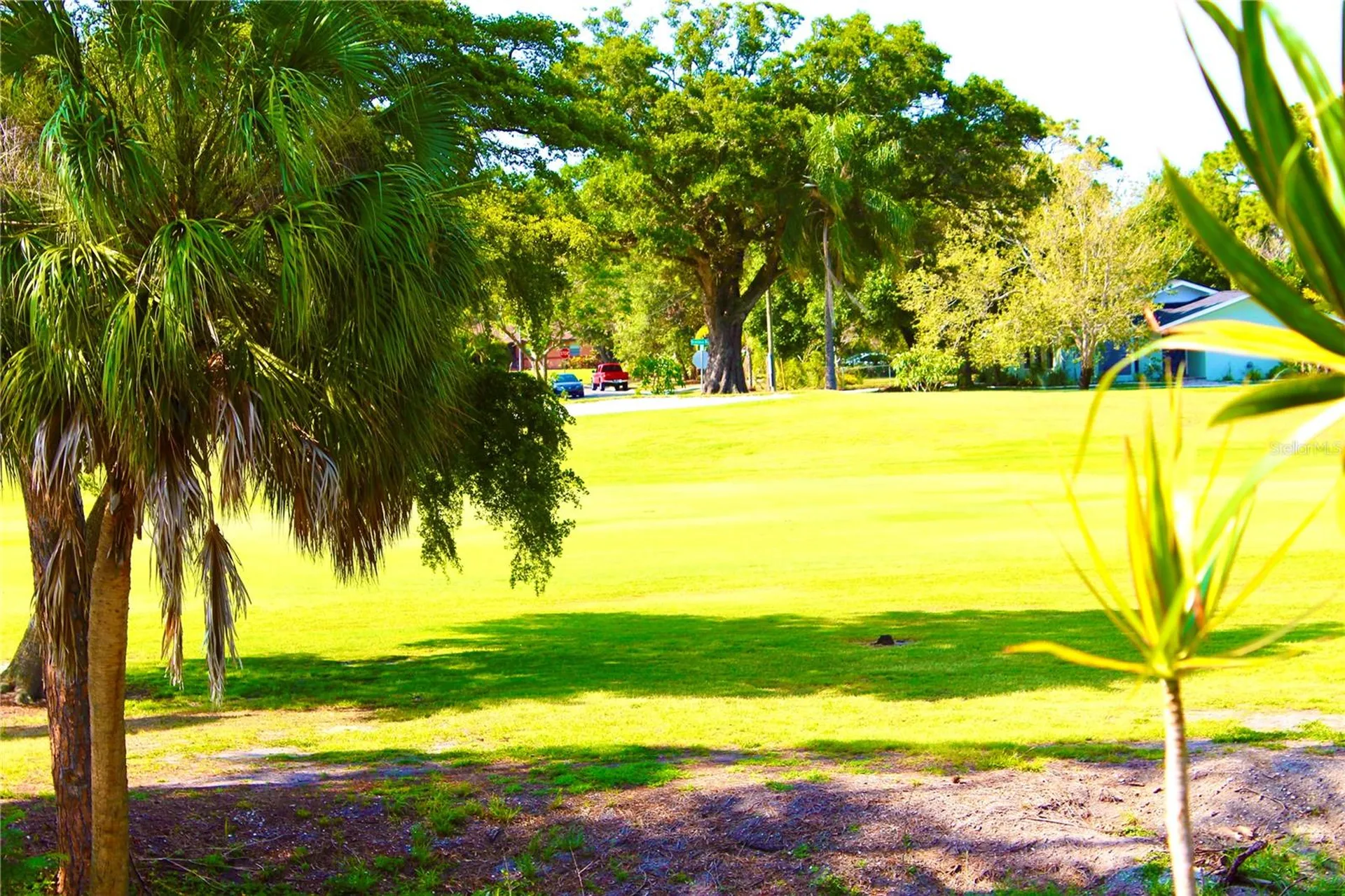 2117 Lakewood Club Drive S St Petersburg FL 33712