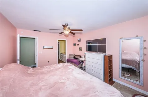 2117 Lakewood Club Drive S St Petersburg FL 33712