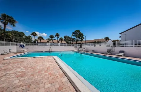 2117 Lakewood Club Drive S St Petersburg FL 33712
