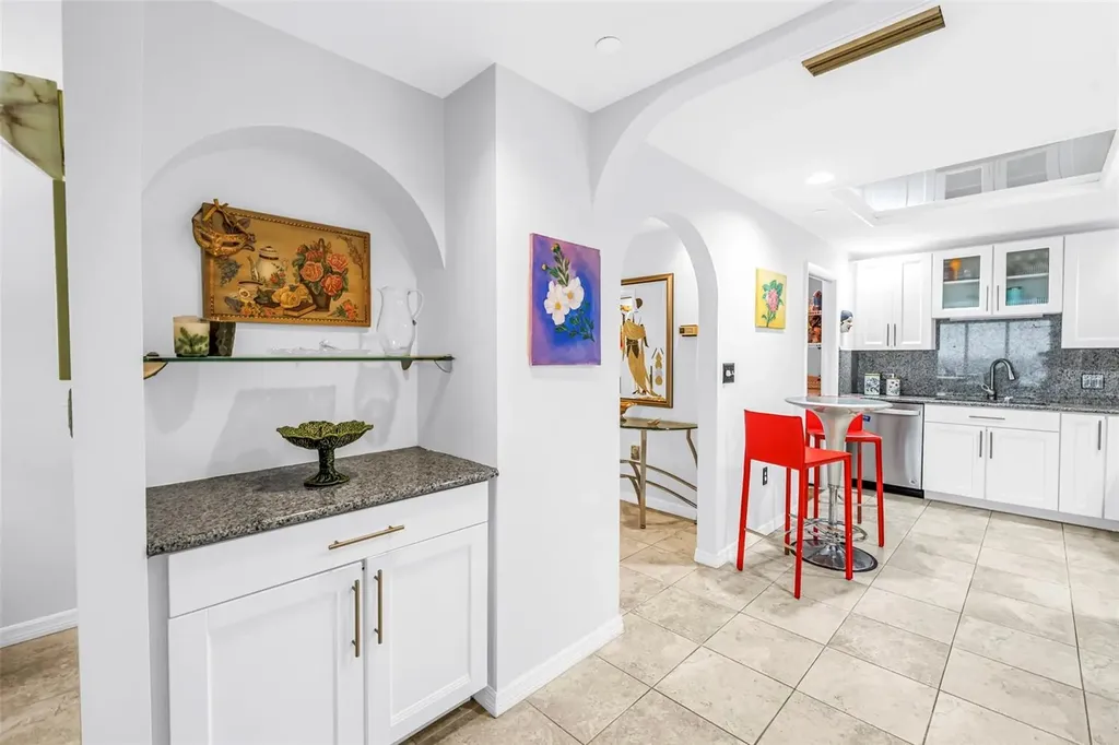 1 Beach Drive SE St Petersburg FL 33701