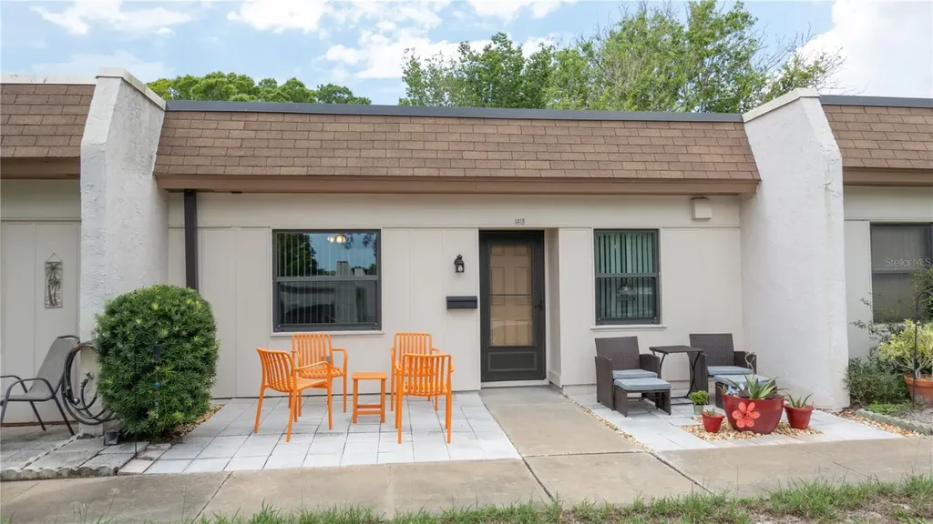 1418 Arrowhead Circle W Clearwater FL 33759
