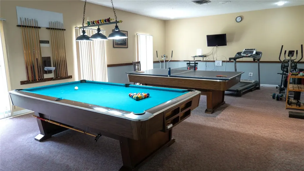 1418 Arrowhead Circle W Clearwater FL 33759