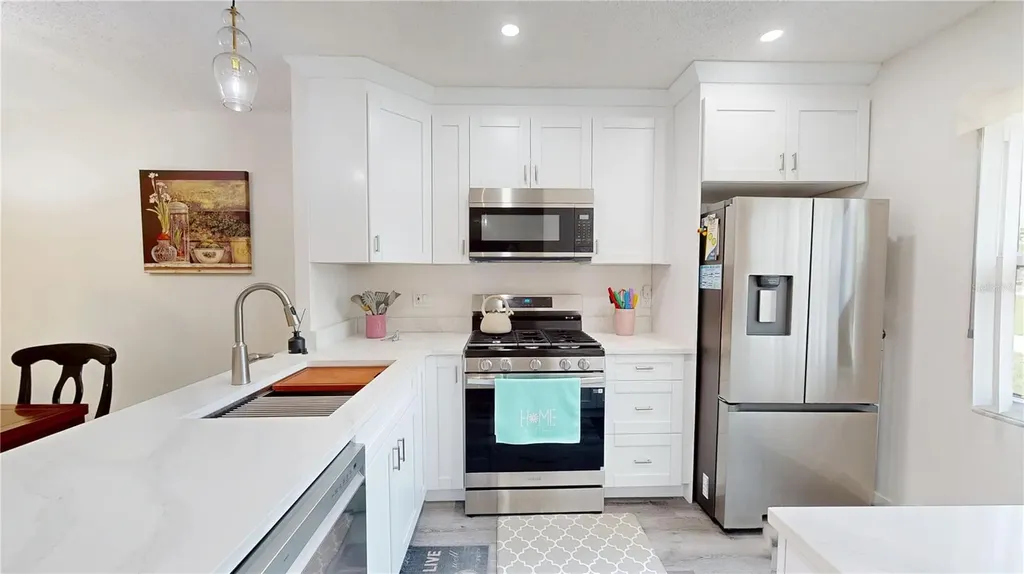 1418 Arrowhead Circle W Clearwater FL 33759