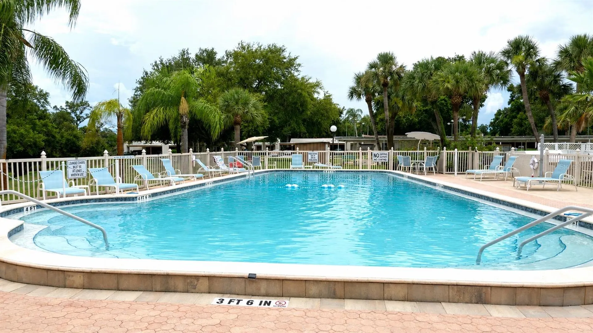1418 Arrowhead Circle W Clearwater FL 33759