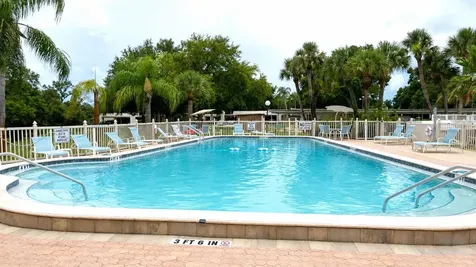 1418 Arrowhead Circle W Clearwater FL 33759