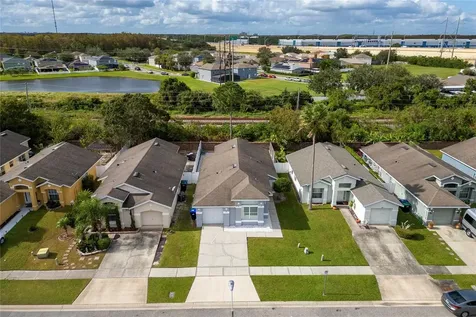 217 Woodbay Court Orlando FL 32824