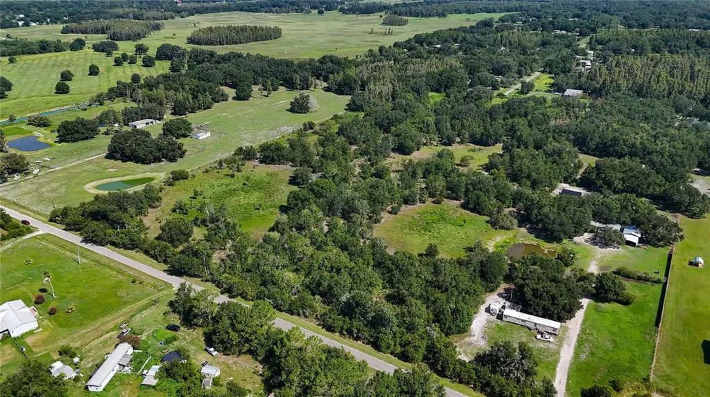 Red Hawk Lane Plant City FL 33565