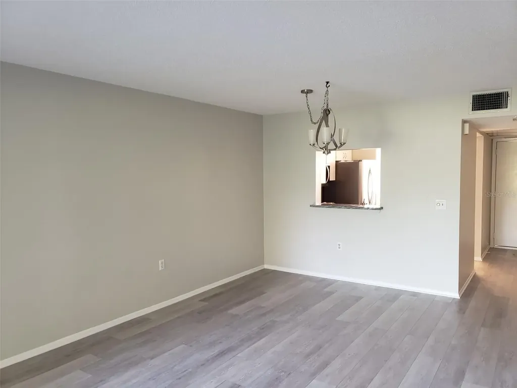 549 Lakeside Drive Bradenton FL 34210