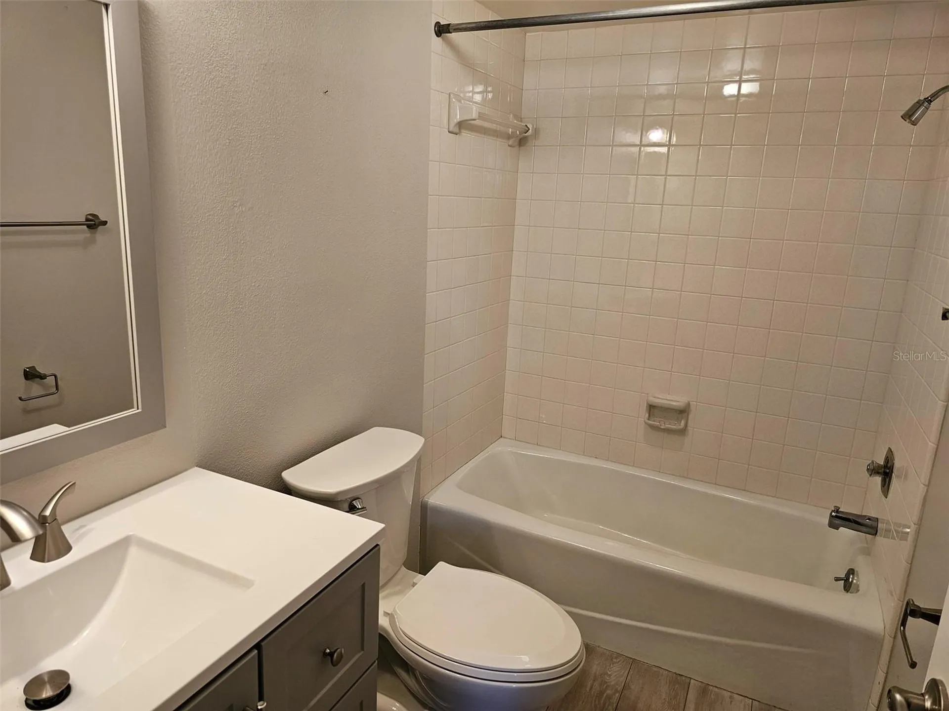 549 Lakeside Drive Bradenton FL 34210