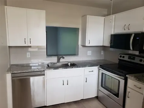 549 Lakeside Drive Bradenton FL 34210