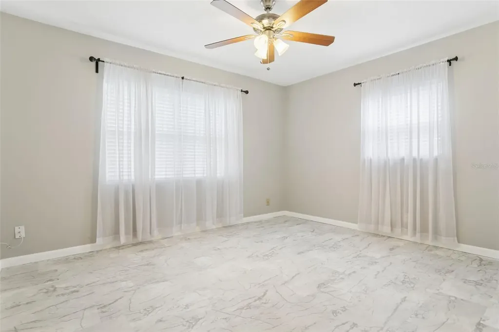 2801 Wilson Circle Lutz FL 33548