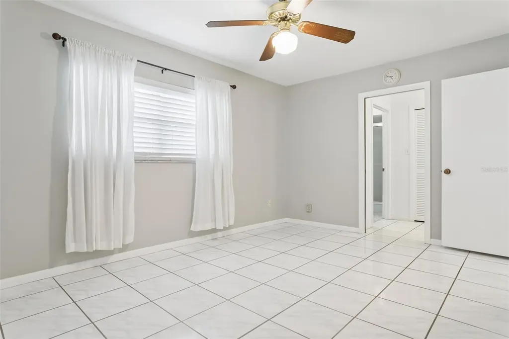 2801 Wilson Circle Lutz FL 33548