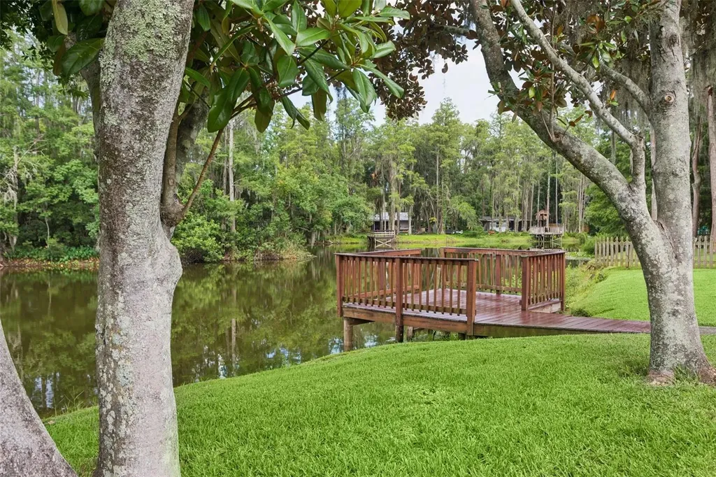 2801 Wilson Circle Lutz FL 33548