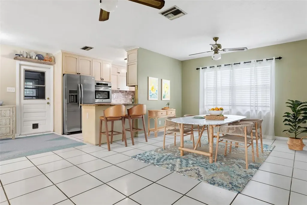 2801 Wilson Circle Lutz FL 33548