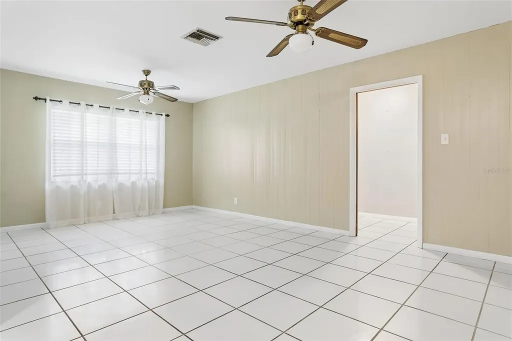 2801 Wilson Circle Lutz FL 33548