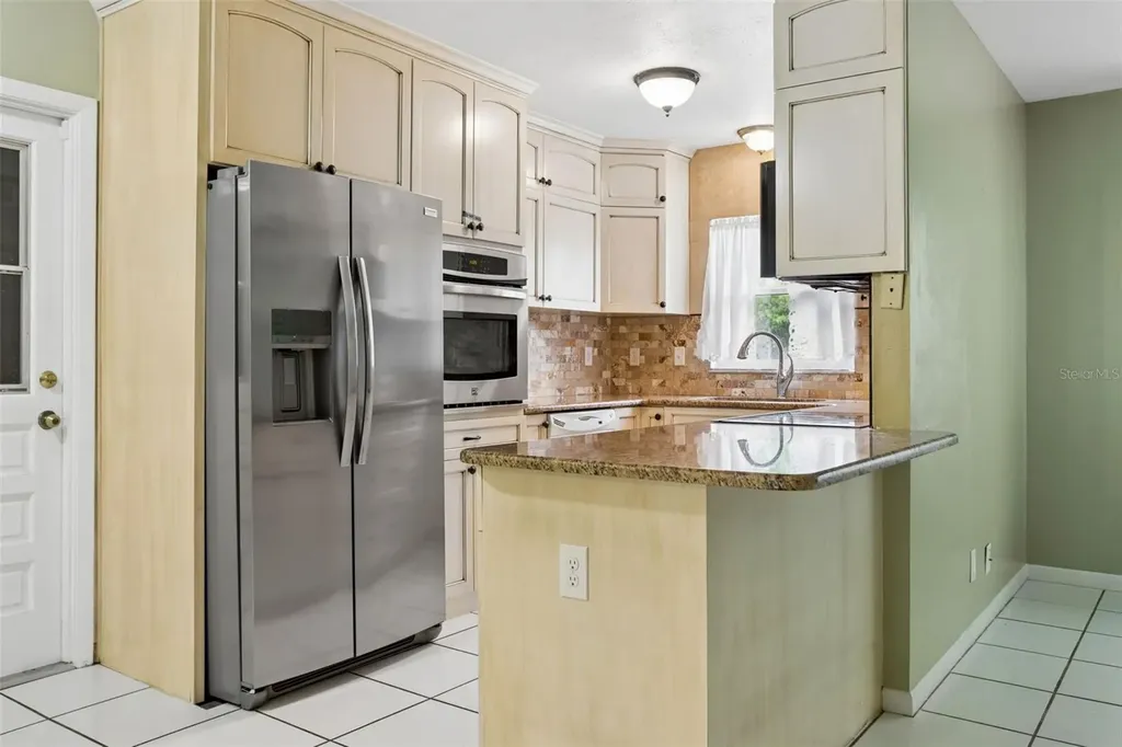 2801 Wilson Circle Lutz FL 33548
