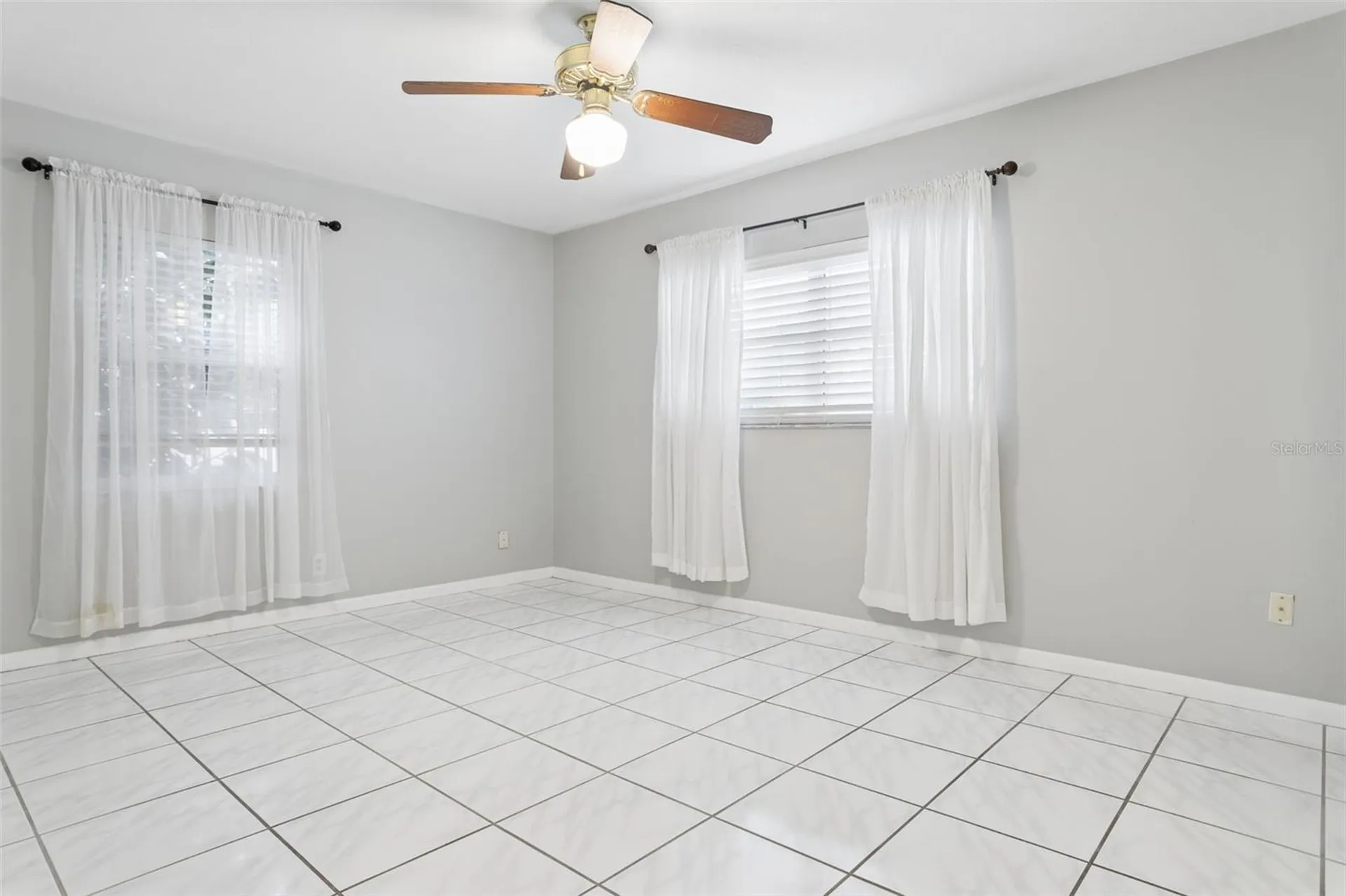2801 Wilson Circle Lutz FL 33548