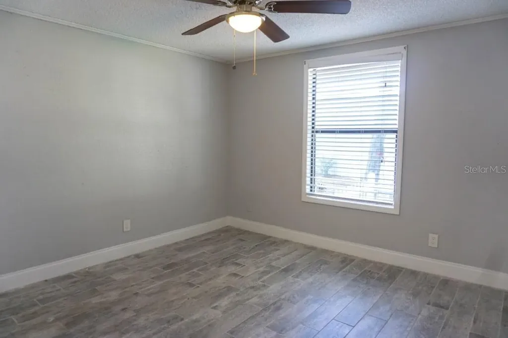 1400 Strawberry Place Plant City FL 33563