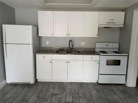 1400 Strawberry Place Plant City FL 33563