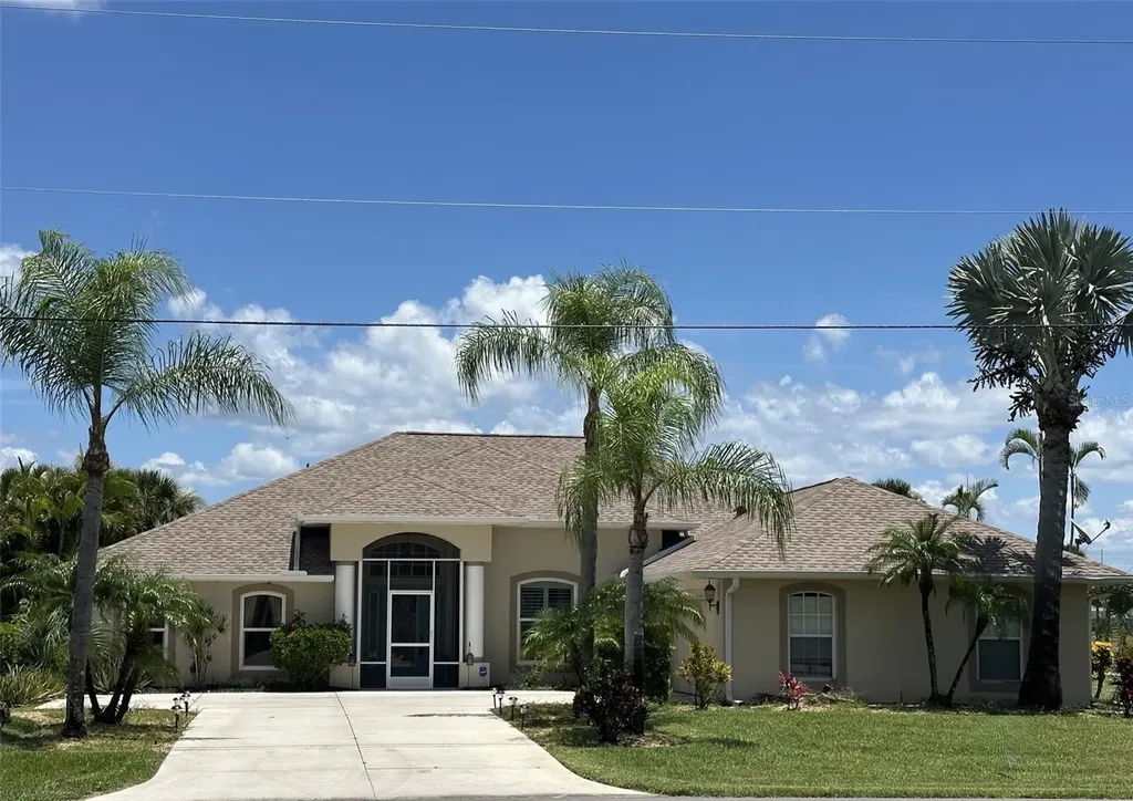 4 Pinehurst Place Rotonda West FL 33947