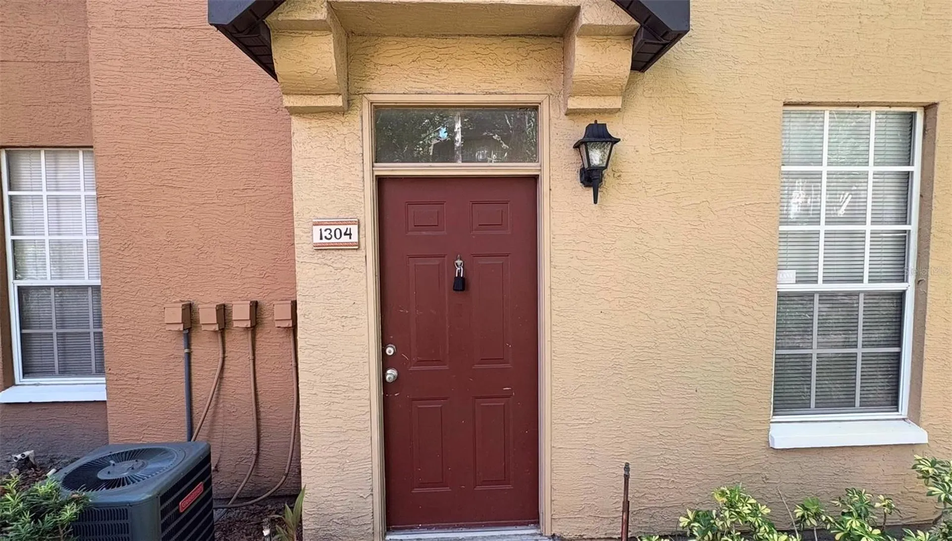 6348 Raleigh Street Orlando FL 32835