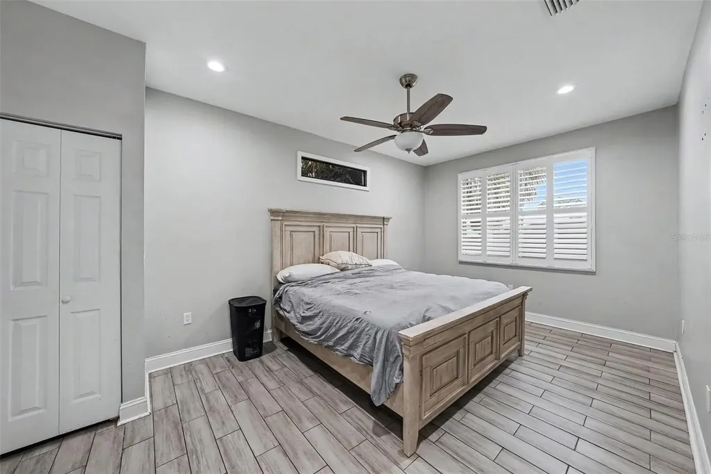 2341 W Chestnut Street Tampa FL 33607