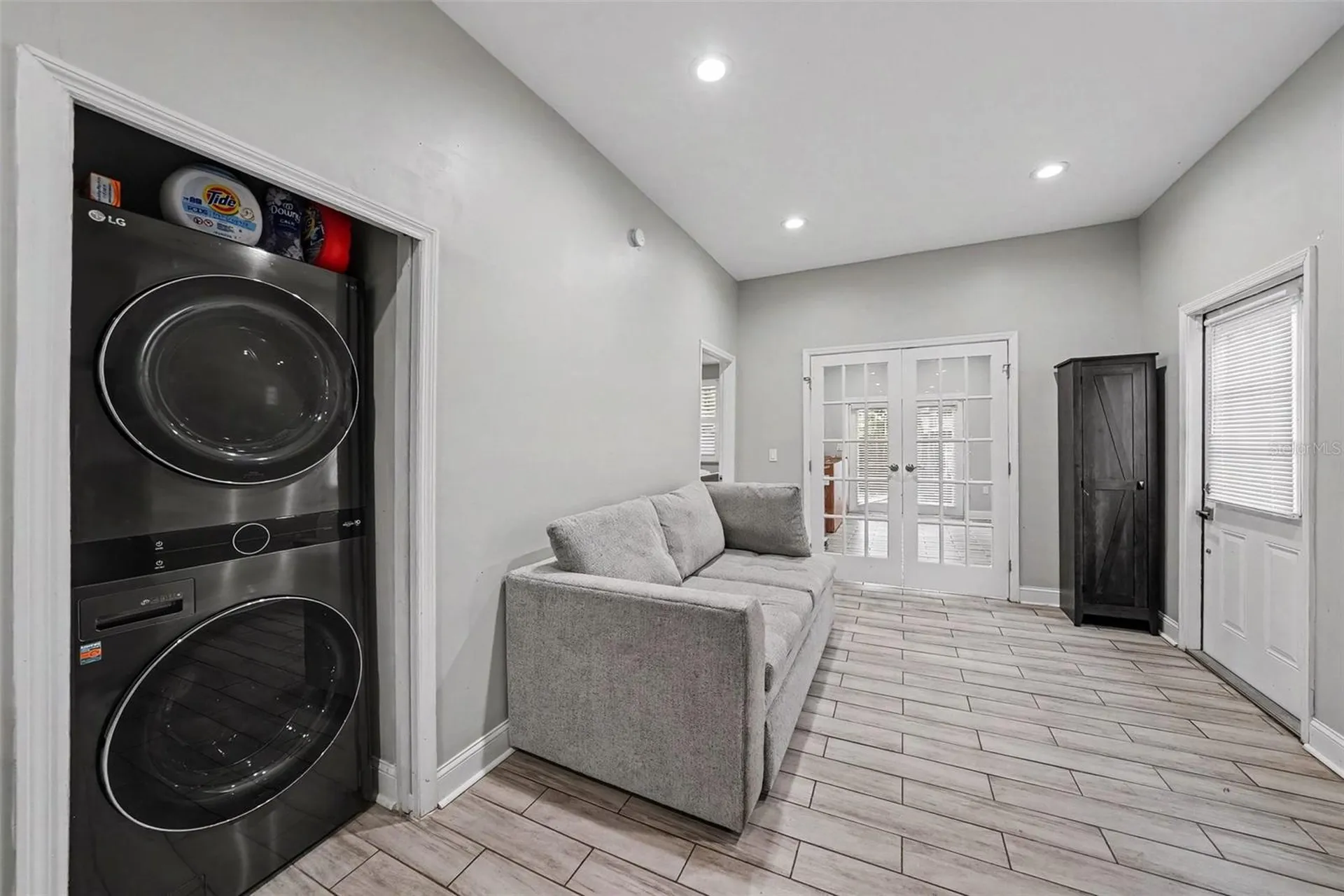 2341 W Chestnut Street Tampa FL 33607