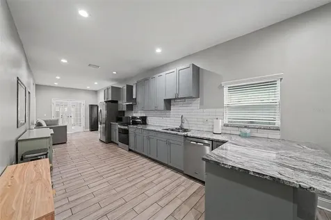 2341 W Chestnut Street Tampa FL 33607
