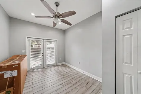 2341 W Chestnut Street Tampa FL 33607