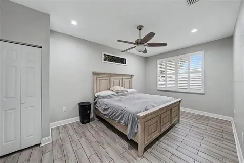 2341 W Chestnut Street Tampa FL 33607