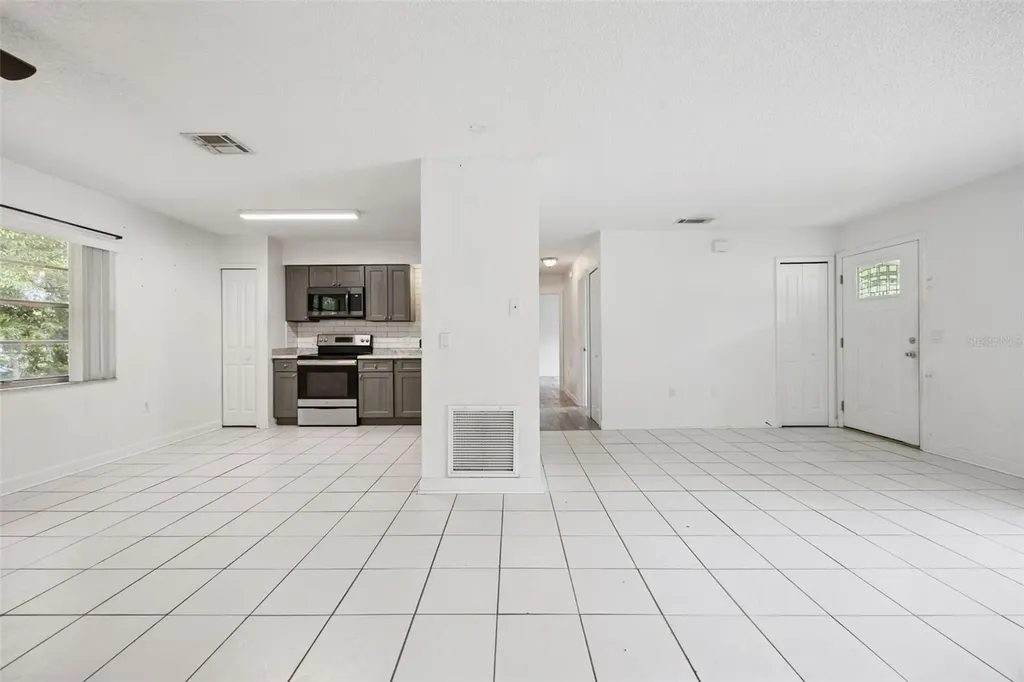 397 S Orange Avenue Orange City FL 32763