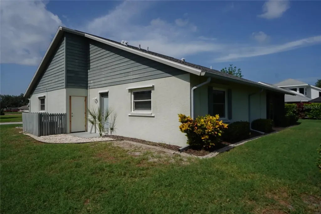 105 Woodingham Drive Venice FL 34292