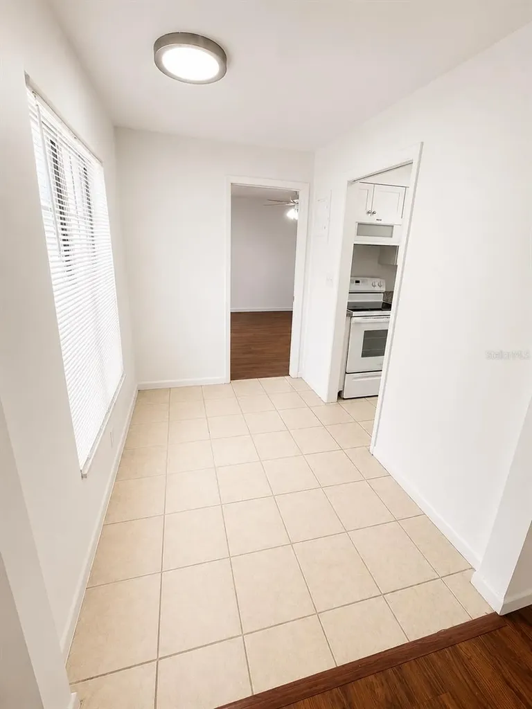 1727-1727 NE 2nd Street Ocala FL 34470