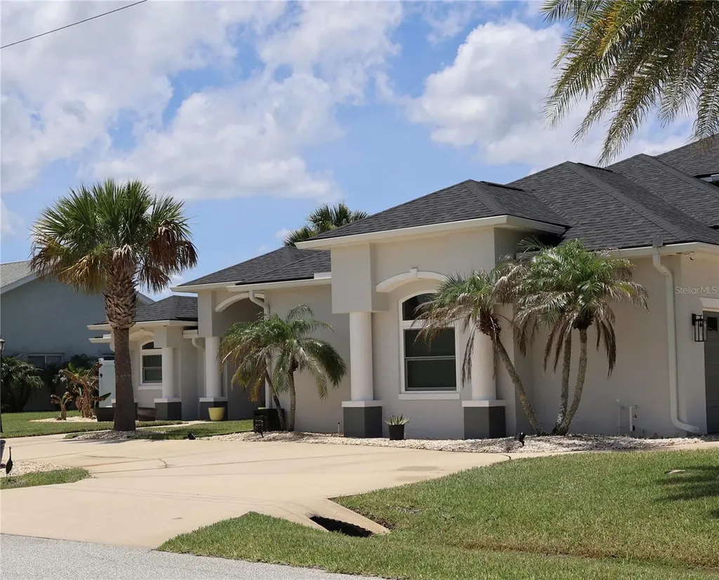 2 Colony Court Palm Coast FL 32137