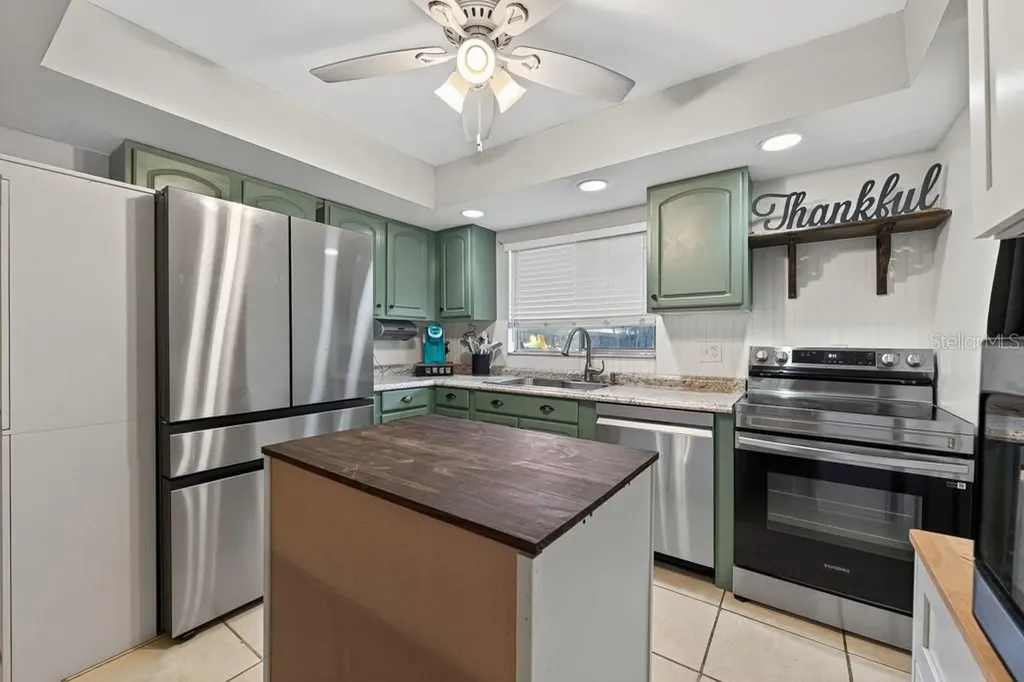 10081 60th Court N Pinellas Park FL 33782