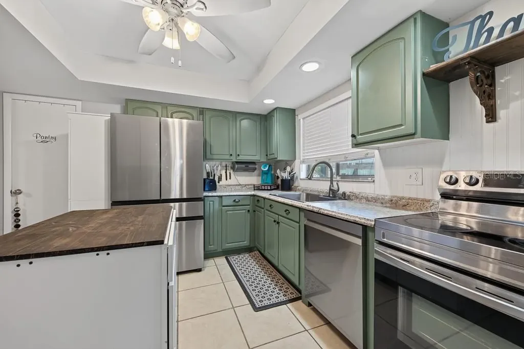 10081 60th Court N Pinellas Park FL 33782
