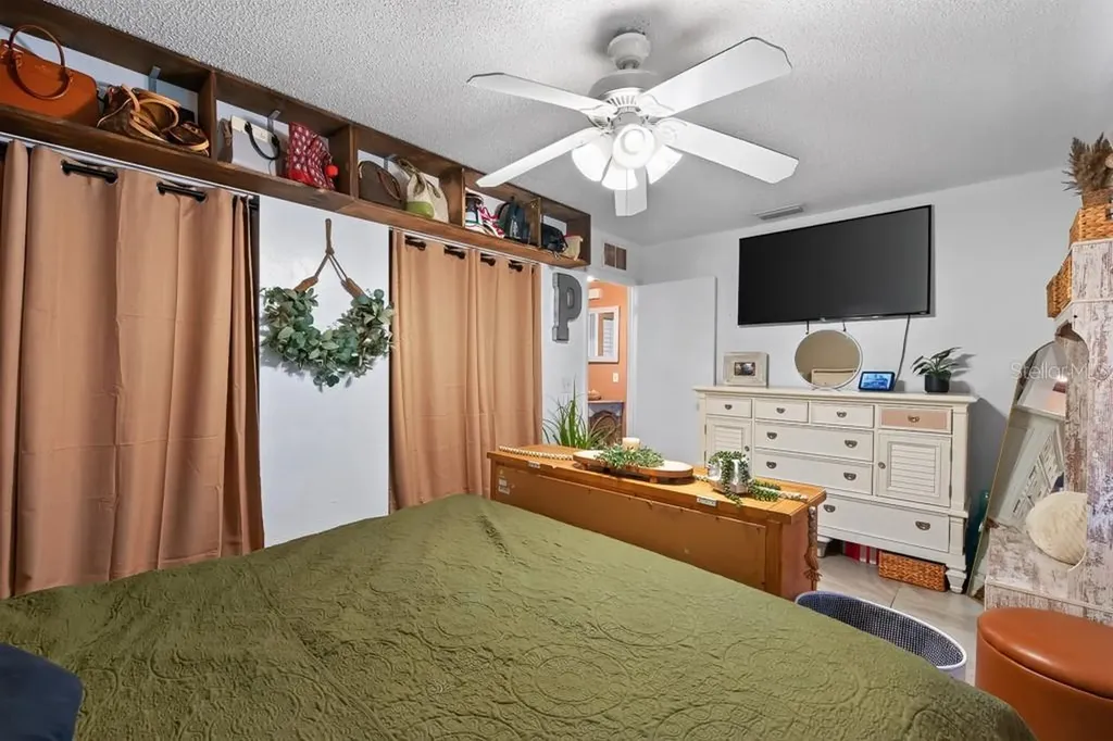 10081 60th Court N Pinellas Park FL 33782