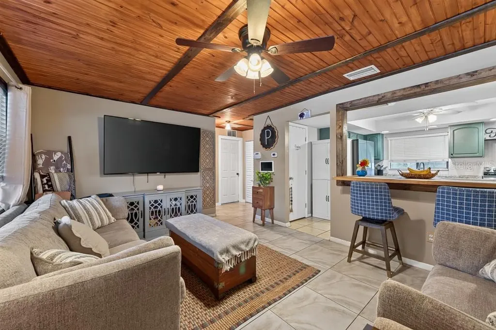 10081 60th Court N Pinellas Park FL 33782