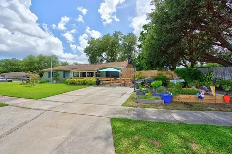 10081 60th Court N Pinellas Park FL 33782