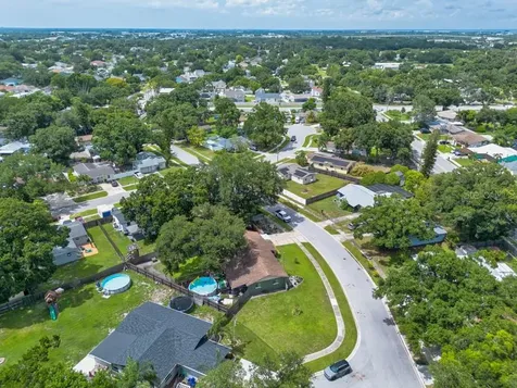 10081 60th Court N Pinellas Park FL 33782