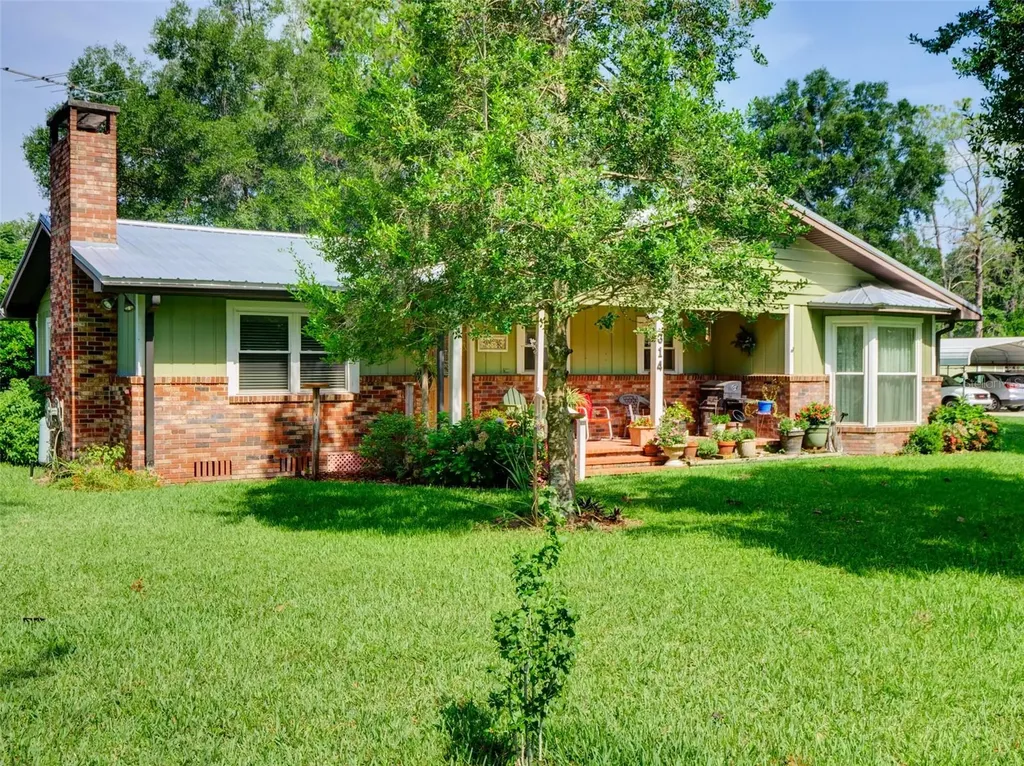 314 N York Street Bushnell FL 33513