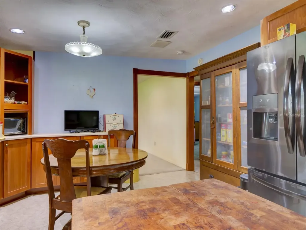 314 N York Street Bushnell FL 33513