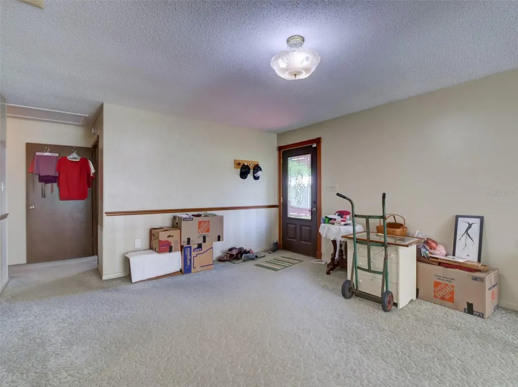 314 N York Street Bushnell FL 33513