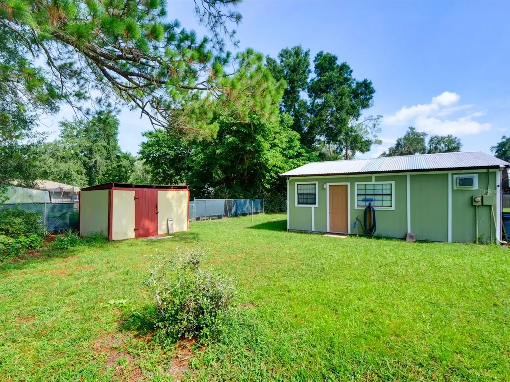 314 N York Street Bushnell FL 33513