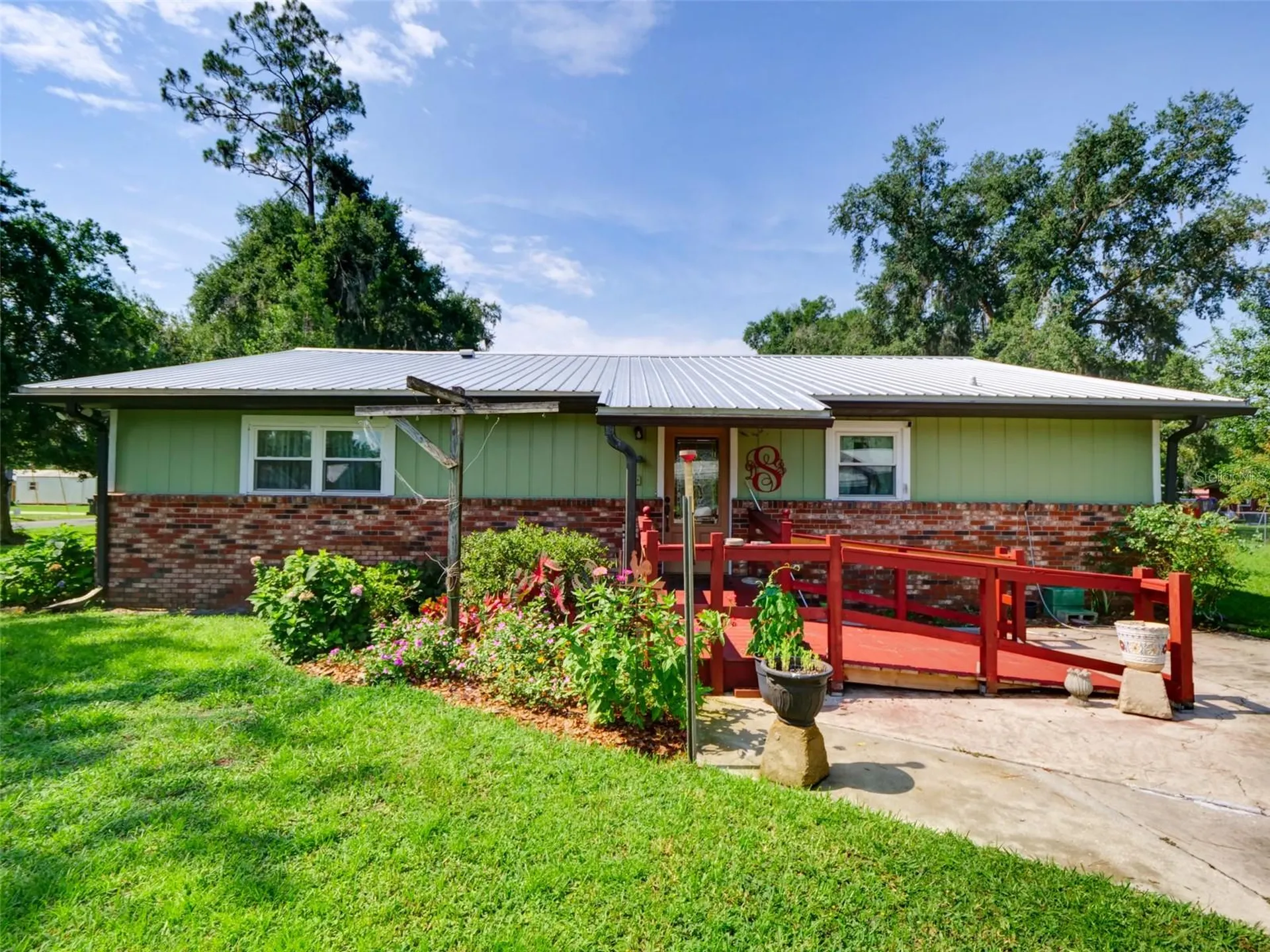 314 N York Street Bushnell FL 33513