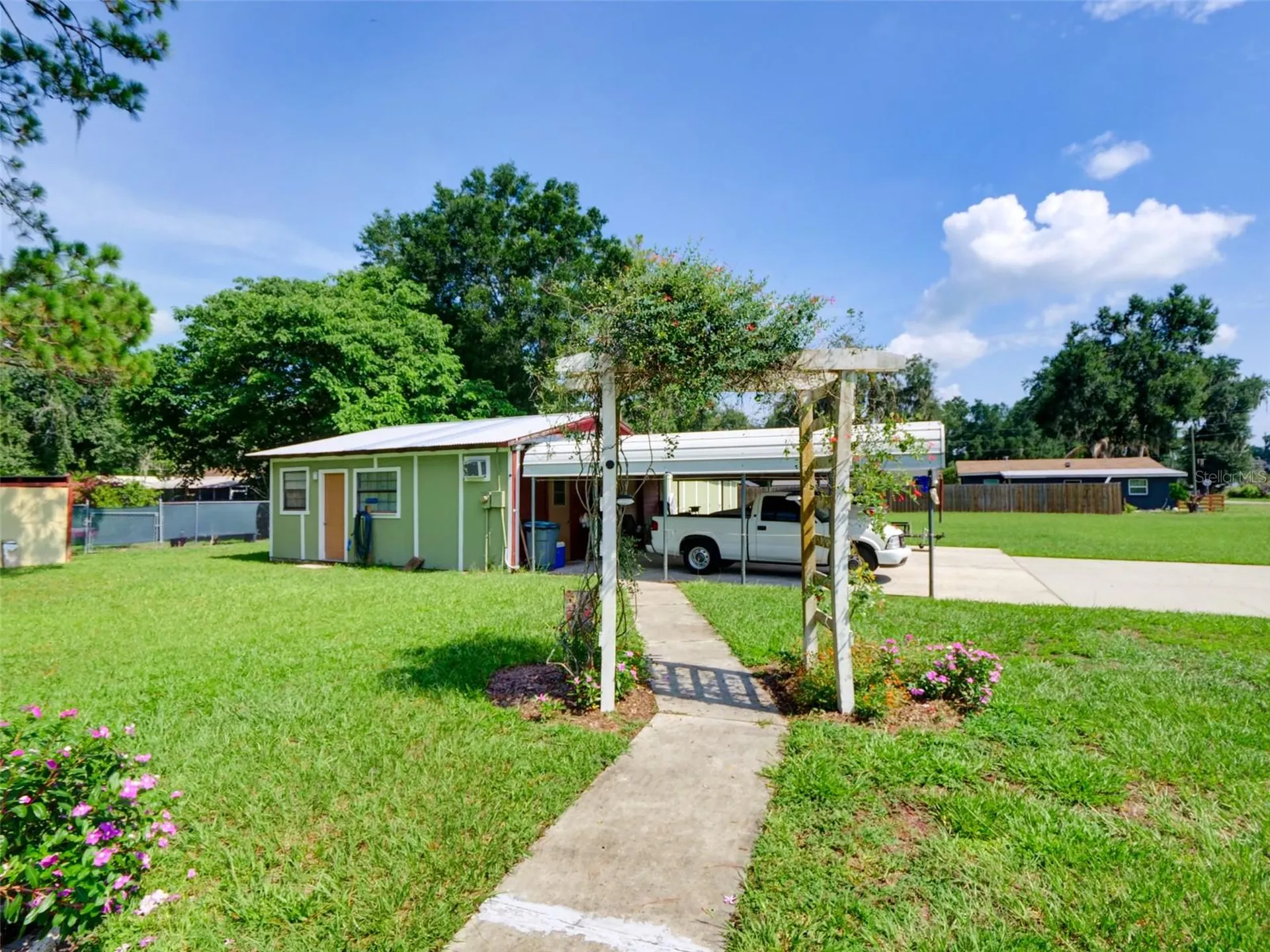314 N York Street Bushnell FL 33513