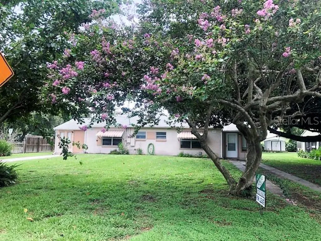 5555 Barton Drive Orlando FL 32807
