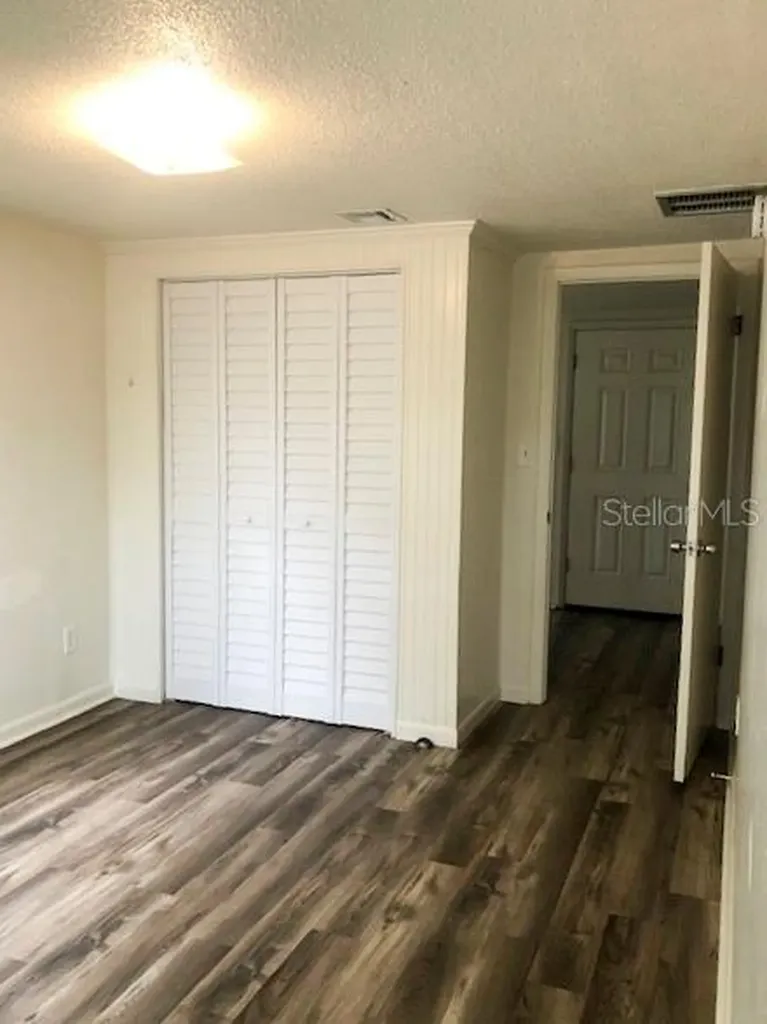 5555 Barton Drive Orlando FL 32807