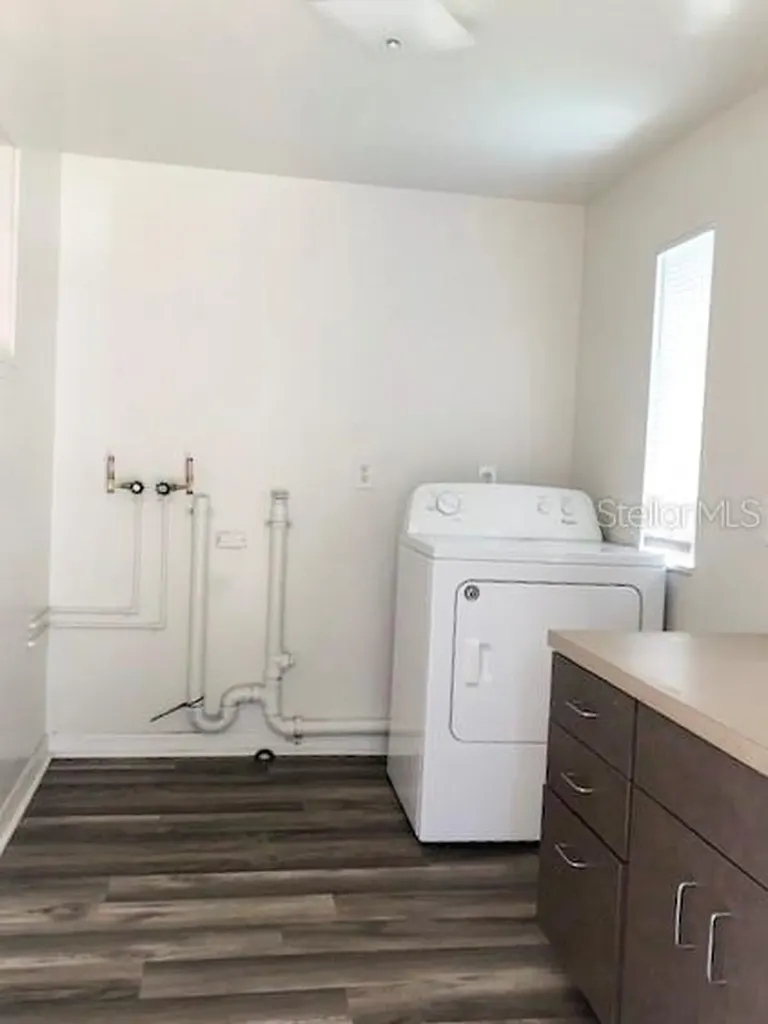 5555 Barton Drive Orlando FL 32807